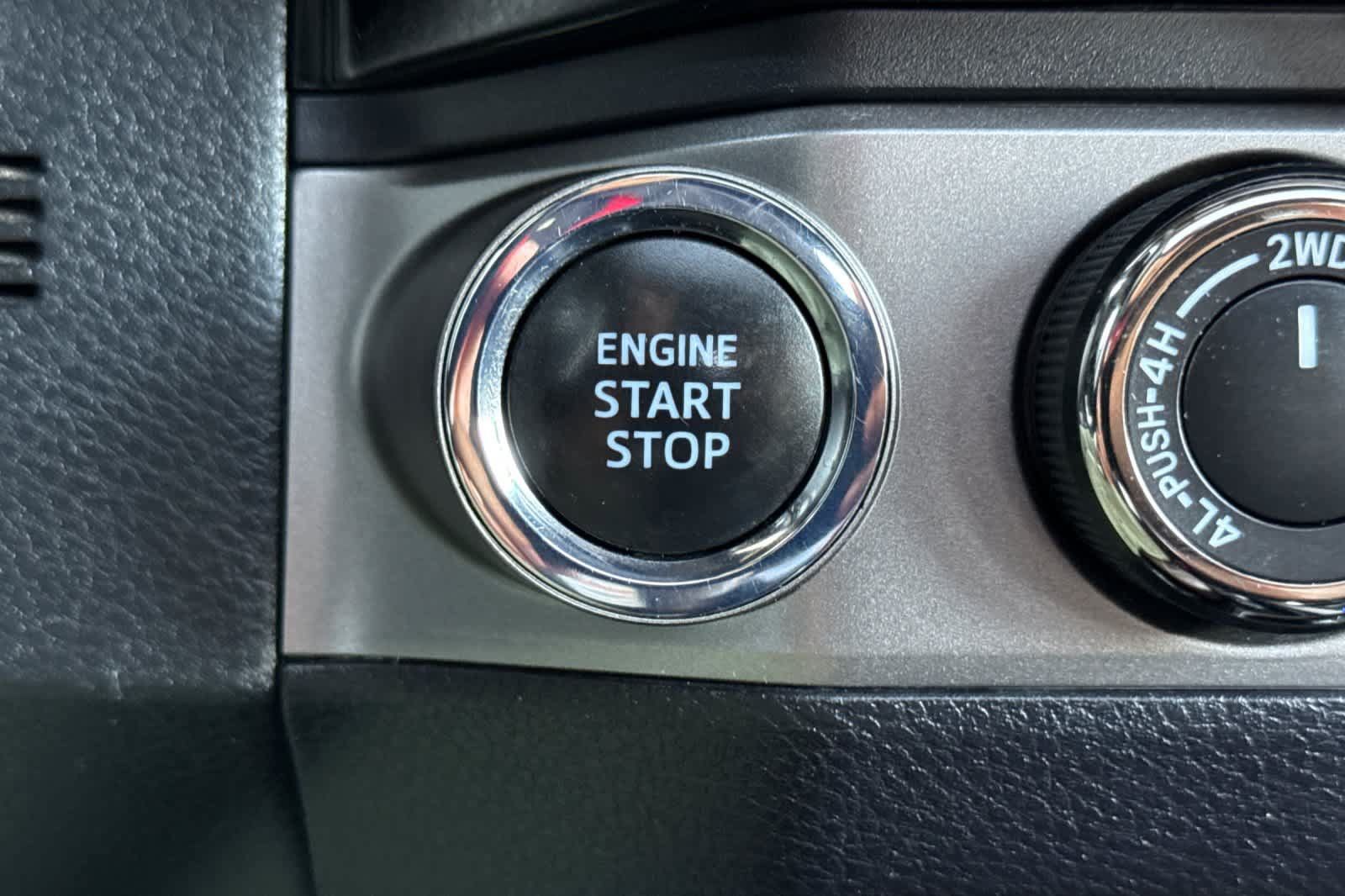 Used 2016 Toyota Tacoma Limited w/ Towing Package AWD/4WD image 21