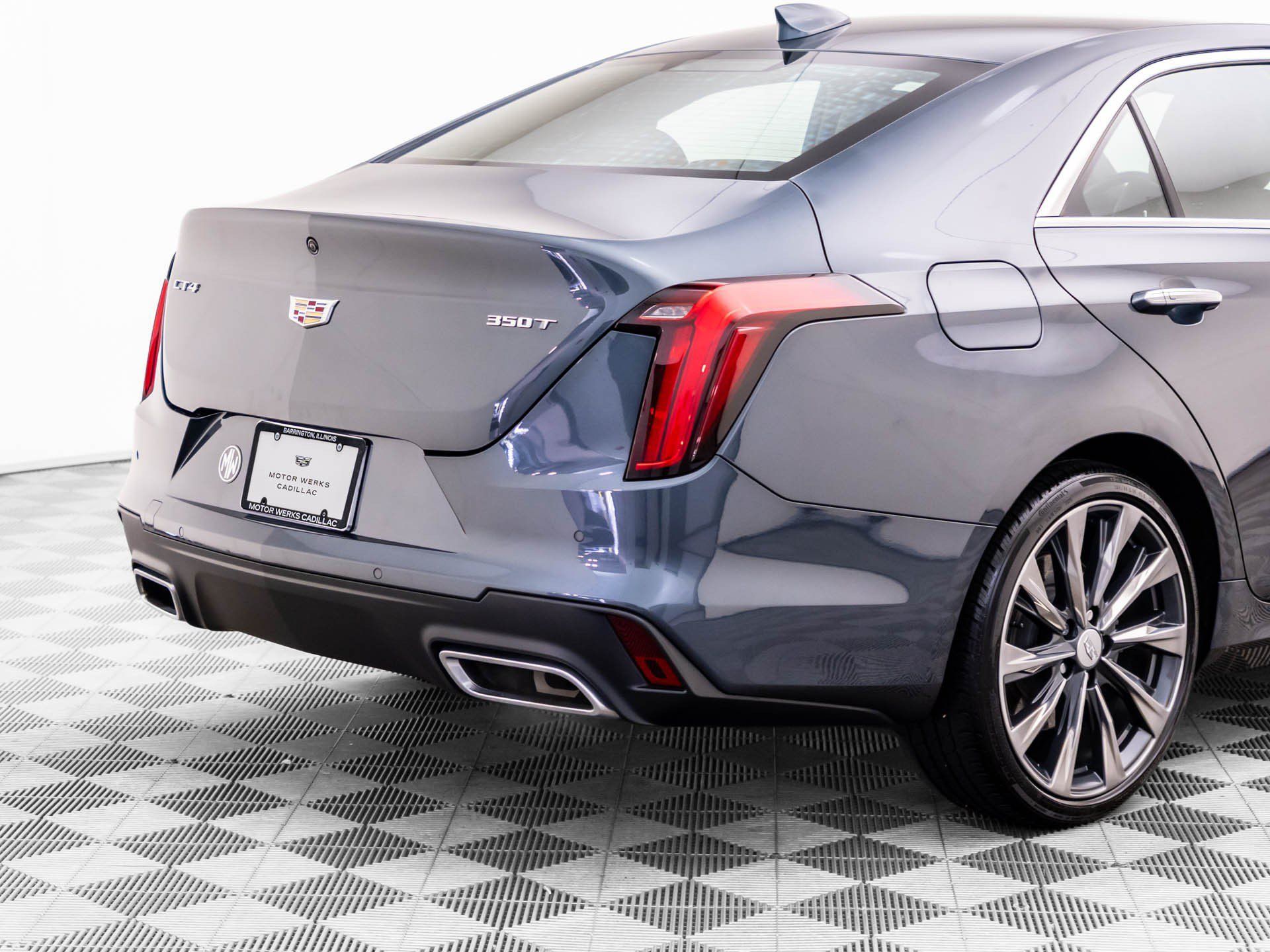 Used 2022 Cadillac CT4 Premium Luxury RWD image 39