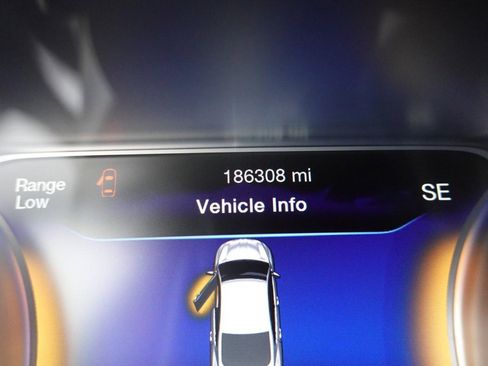 Used 2015 Chrysler 200 S w/ Navigation & Sound Group I image 12