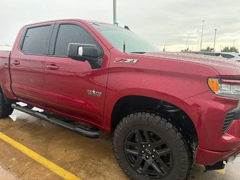 Used 2022 Chevrolet Silverado 1500 RST AWD/4WD image 2