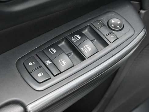Certified 2016 Jeep Cherokee Limited AWD/4WD image 17