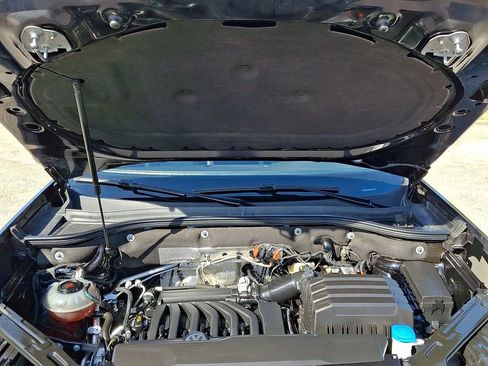 Used 2023 Volkswagen Atlas SE image 28