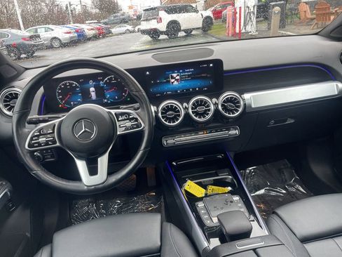 Used 2023 Mercedes-Benz GLB 250 4MATIC image 11