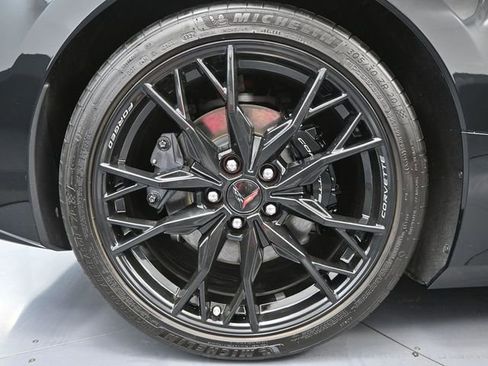 Used 2025 Chevrolet Corvette Stingray Convertible w/ 1LT image 13