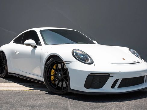 Used 2018 Porsche 911 GT3 RWD image 5