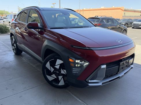 Used 2025 Hyundai Kona Limited FWD image 6