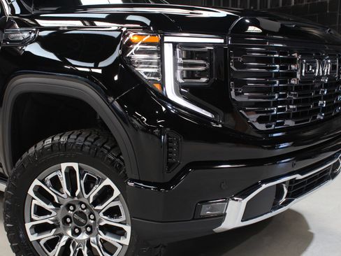 Used 2026 GMC Sierra 1500 Denali Ultimate AWD/4WD image 7