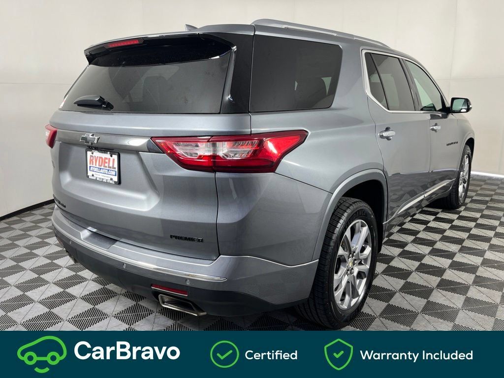 Used 2019 Chevrolet Traverse Premier w/ LPO, Blackout Package AWD/4WD image 5
