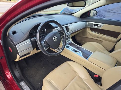 Used 2013 Jaguar XF 3.0 image 10