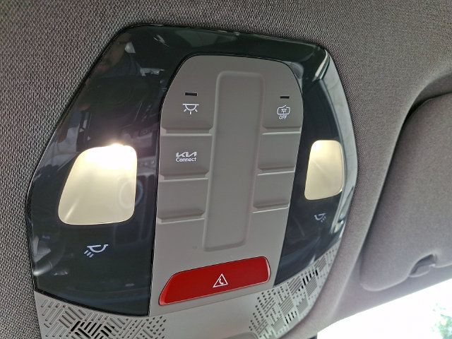 Certified 2024 Kia EV9 Light Long Range RWD image 26