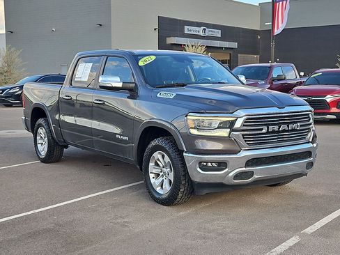 Used 2022 RAM 1500 Laramie AWD/4WD image 7