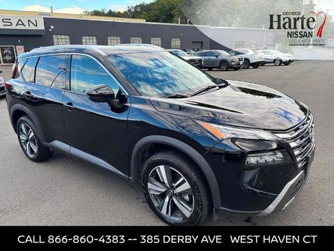 Certified 2026 Nissan Rogue SL AWD/4WD image 3