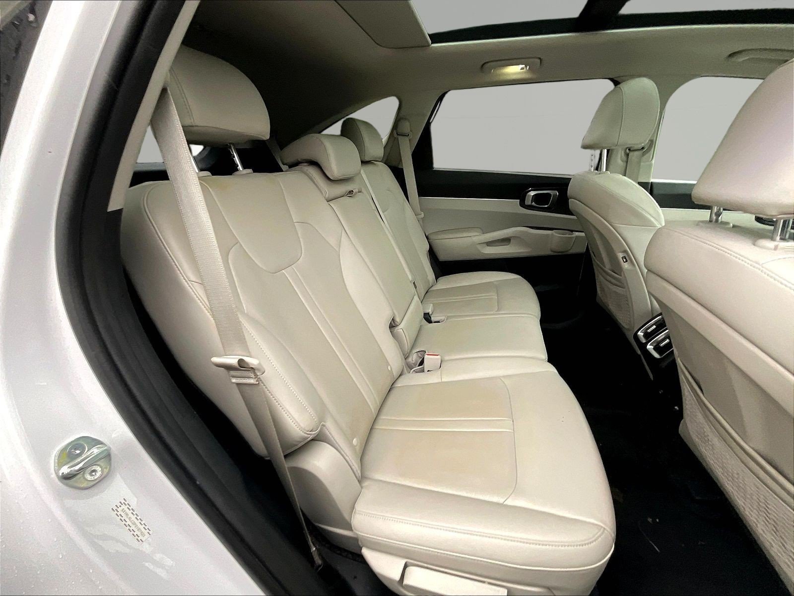 Used 2023 Kia Sorento S w/ Panoramic Sunroof Package FWD image 25