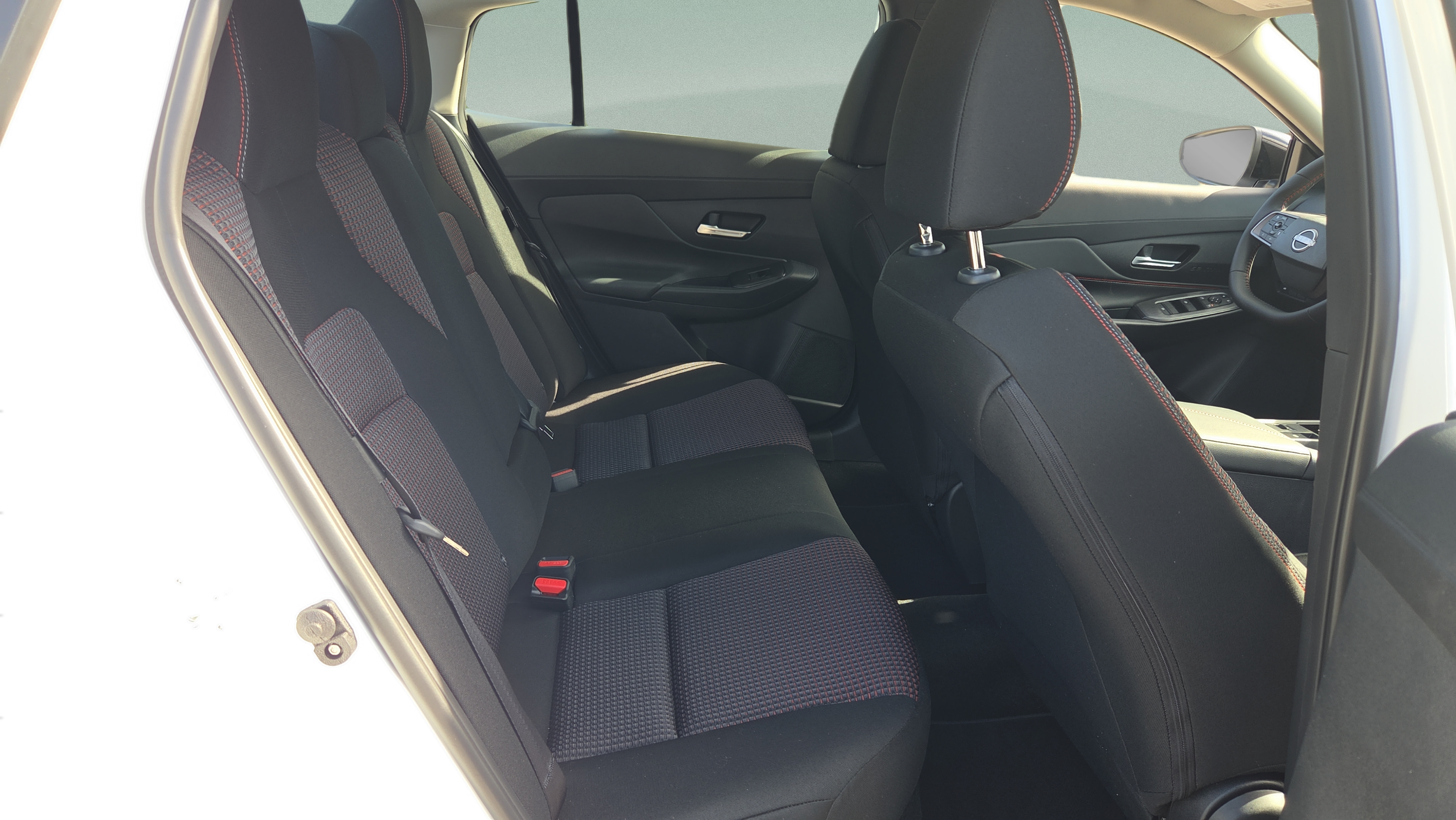 Used 2026 Nissan Sentra SR w/ Floor Mat Package FWD image 14