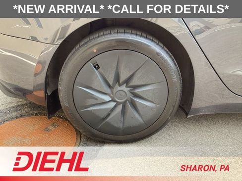 Used 2025 Tesla Model 3 Long Range RWD image 9