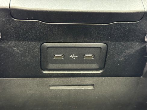 Used 2022 Mercedes-Benz C 300 Sedan w/ Exclusive Trim Package image 31