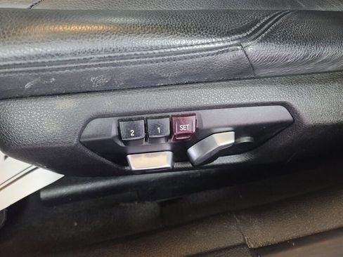 Used 2017 BMW 320i xDrive Sedan image 24