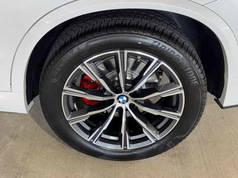 New 2026 BMW X5 sDrive40i w/ M Sport Package image 25