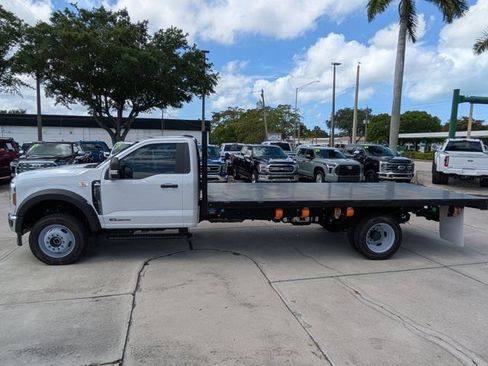 New 2026 Ford F550 4x4 Regular Cab Super Duty image 3