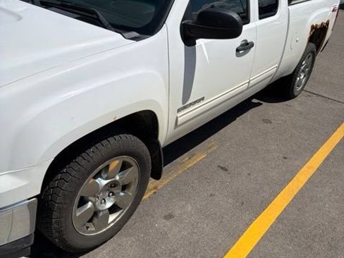 Used 2013 GMC Sierra 1500 SLE w/ Power Tech Package AWD/4WD image 3