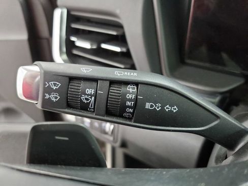 Used 2025 GMC Terrain Elevation image 30