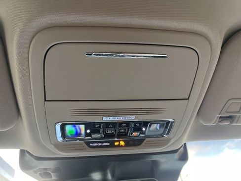 Used 2025 Lincoln Corsair Grand Touring w/ Equipment Group 302A image 38