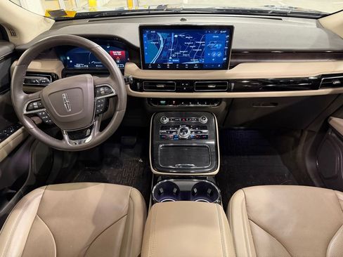 Used 2022 Lincoln Nautilus Reserve AWD/4WD image 26