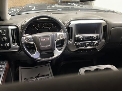 Used 2017 GMC Sierra 1500 SLE w/ SLE Value Package AWD/4WD image 3