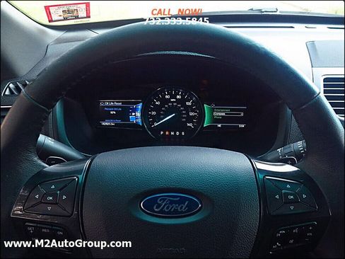 Used 2016 Ford Explorer XLT w/ Equipment Group 202A image 8