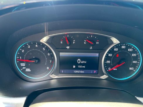 Used 2020 Chevrolet Traverse LT FWD image 16