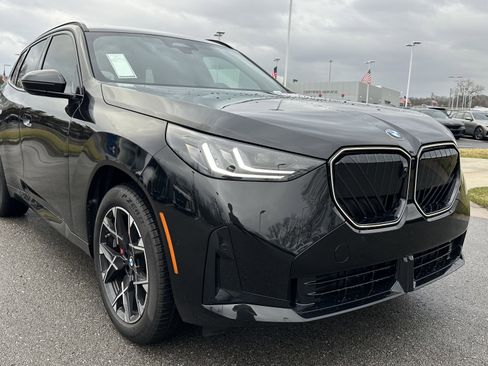 Certified 2026 BMW X3 xDrive30 w/ Premium Package AWD/4WD image 2