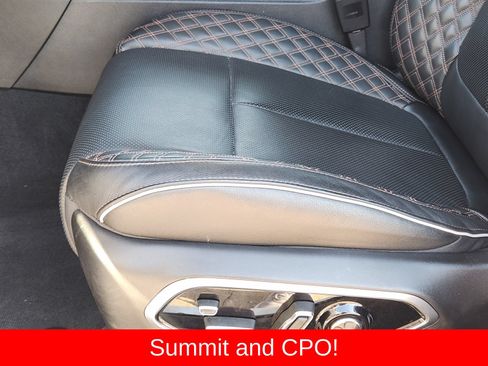 Certified 2025 Jeep Grand Cherokee Summit w/ Obsidian Package AWD/4WD image 34