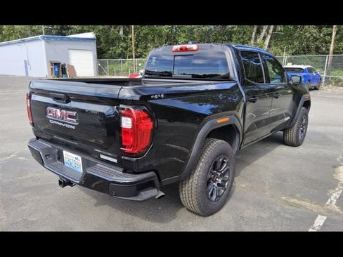 Used 2025 GMC Canyon Elevation w/ Convenience Package AWD/4WD image 4