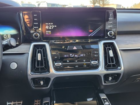 Used 2022 Kia Sorento SX Prestige image 36