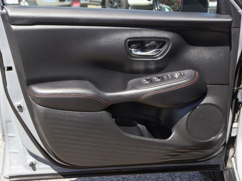 Used 2024 Honda HR-V Sport image 14