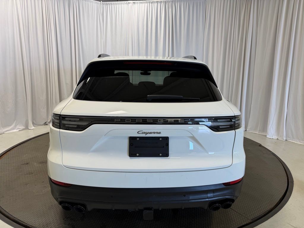 Certified 2023 Porsche Cayenne Platinum Edition AWD/4WD image 29
