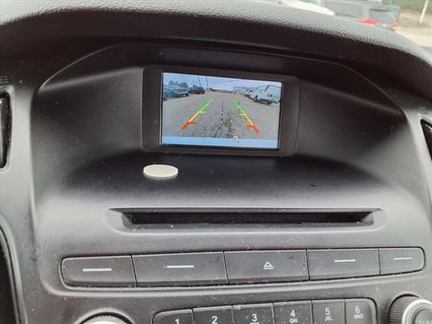 Used 2017 Ford Focus SE image 8