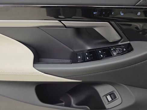 New 2026 BMW 530i xDrive w/ M Sport Package image 14