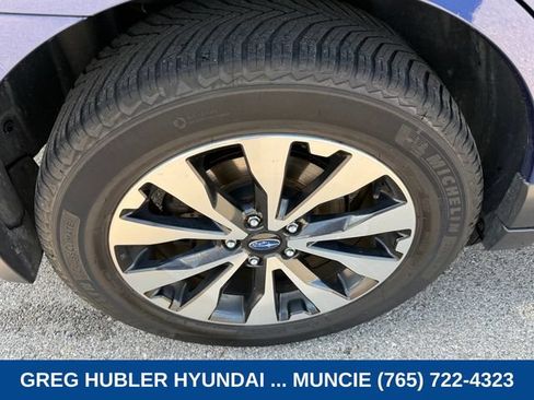 Used 2015 Subaru Outback 2.5i Limited AWD/4WD image 10