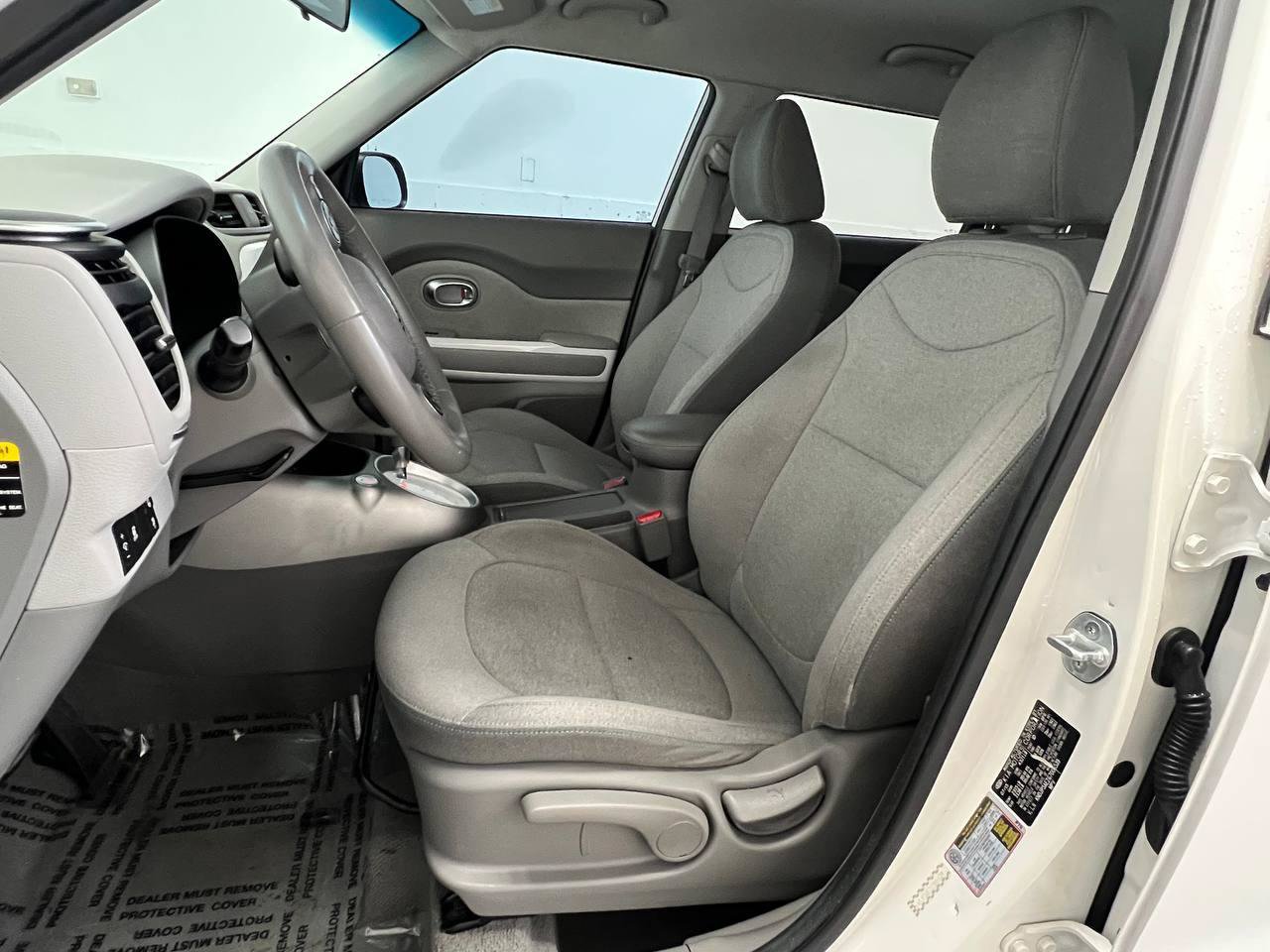 Used 2016 Kia Soul EV FWD image 8