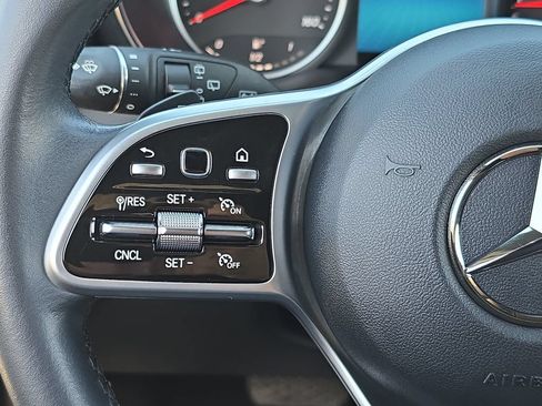 Used 2022 Mercedes-Benz GLC 300 image 20