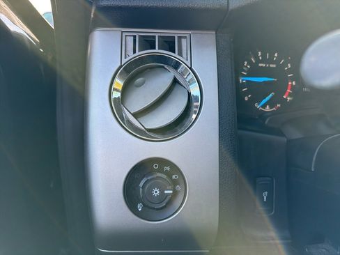 Used 2017 Ford Expedition EL XLT image 15