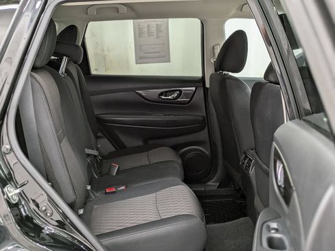 Used 2020 Nissan Rogue S AWD/4WD image 28
