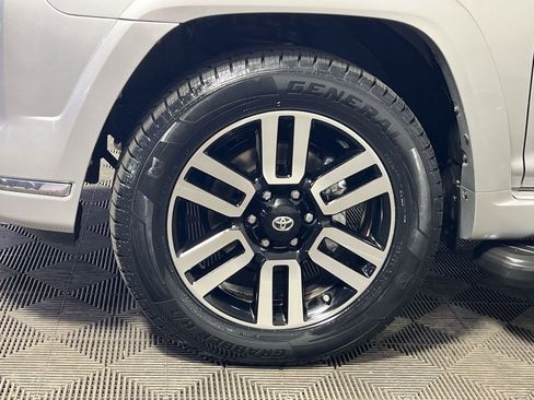 Used 2014 Toyota 4Runner Limited image 12