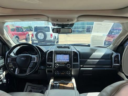 Used 2018 Ford Expedition Platinum RWD image 27