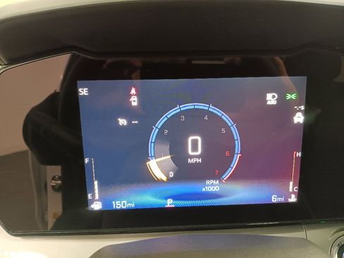 New 2026 Chevrolet Trax LT w/ Sunroof Package FWD image 16