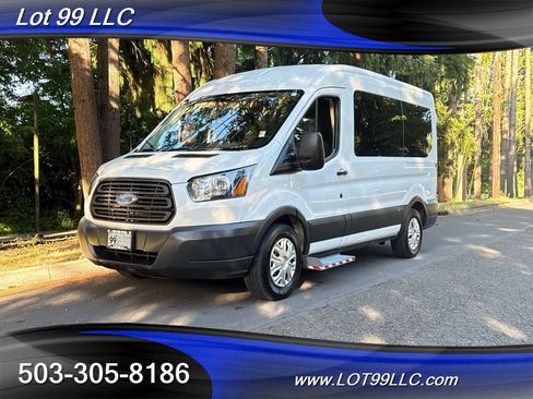 Used 2018 Ford Transit 150 XL image 6