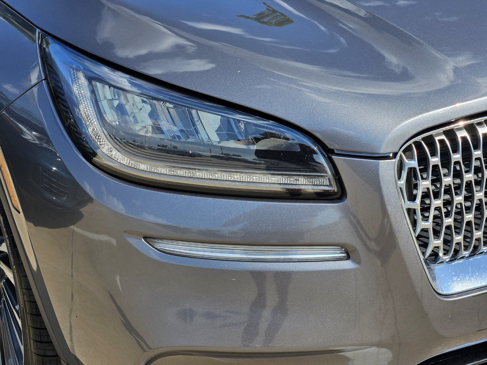 Used 2021 Lincoln Corsair Reserve FWD image 13