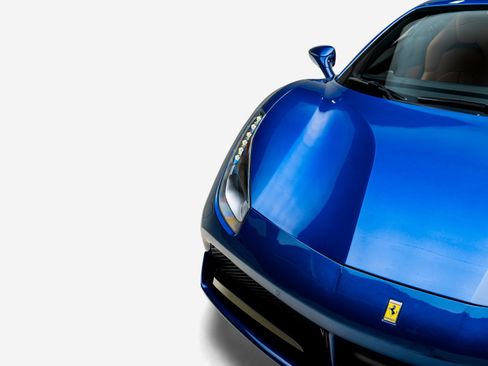 Used 2017 Ferrari 488 GTB RWD image 23