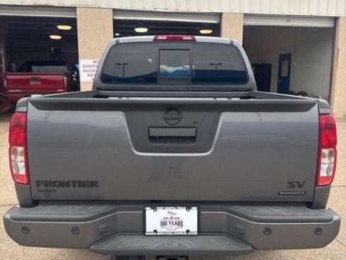 Used 2019 Nissan Frontier SV w/ Value Truck Package image 4